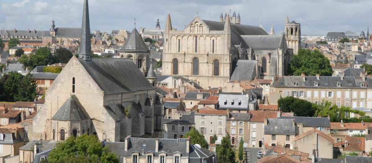 Proche Gare Et Centre-Ville De Poitiers Emplacement Ideal Zewnętrze zdjęcie
